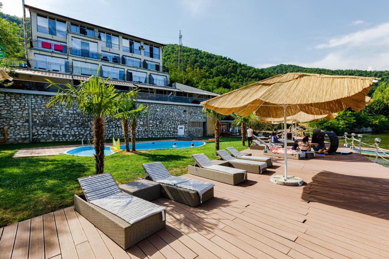 Pensiunea Decebal Resort - Cazanele Dunarii Dubova Exterior foto