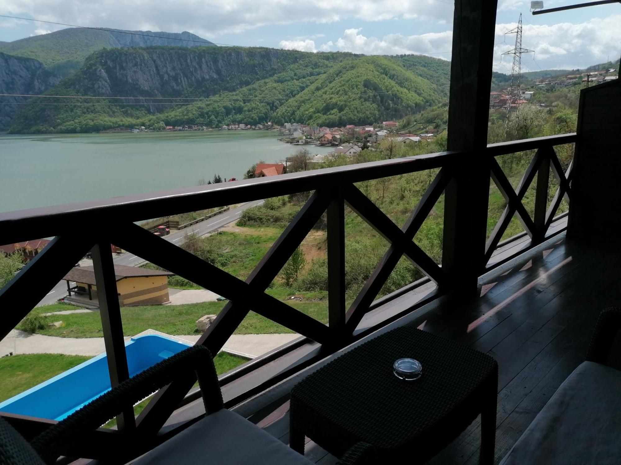 Pensiunea Decebal Resort - Cazanele Dunarii Dubova Exterior foto